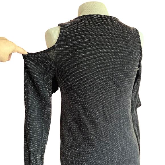 Womens Top Size Small Black Gold Details Open Shoulder Ruffle Detail Glam Party - Picture 5 of 8